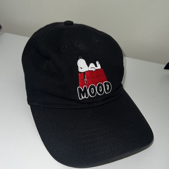 Bundle of Snoopy Hats - Picture 2 of 6